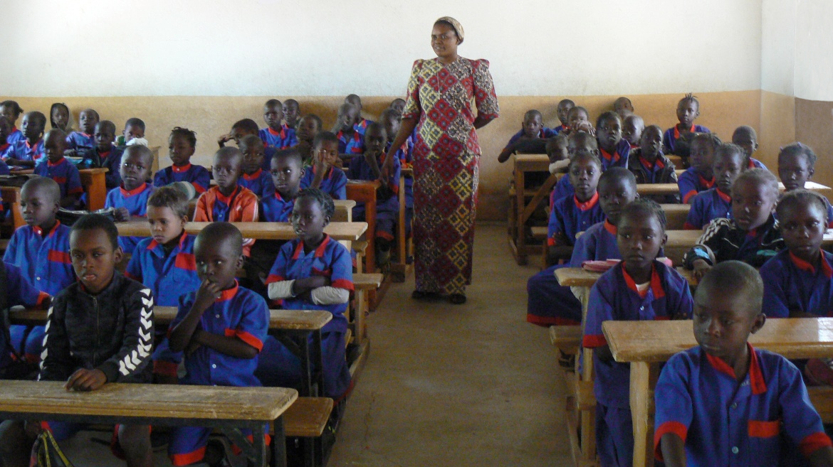 Sostegno scolastico in Camerun: Mora e Salak - Suore di san Giuseppe di Cuneo