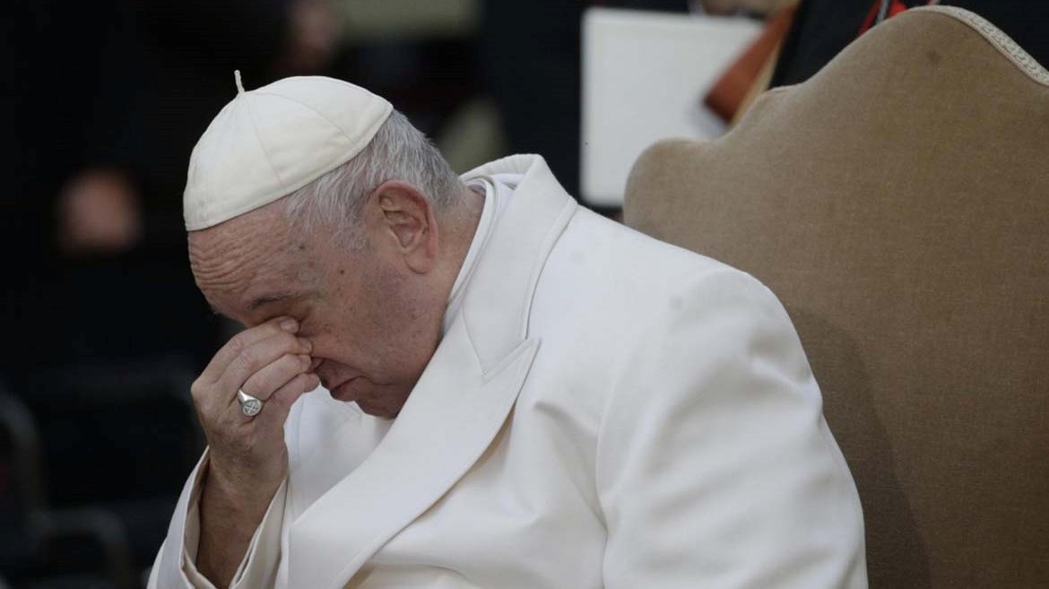 Papa Francesco piange per la guerra in Ucraina - Immacolata 2022