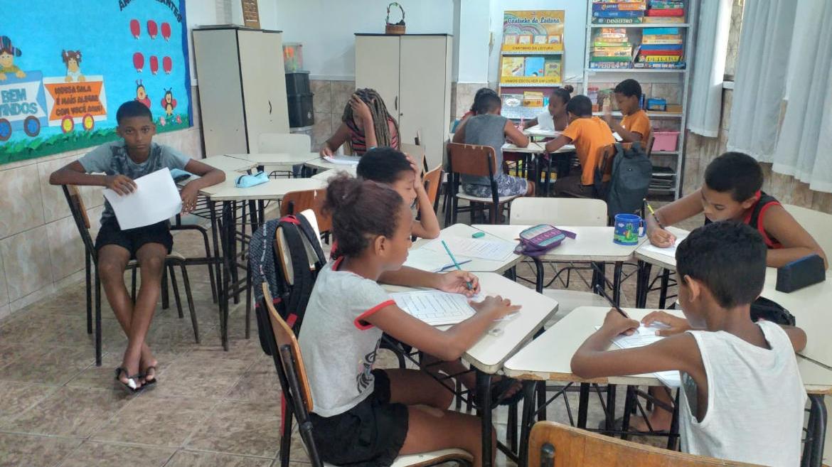 Il “Centro Comunitário São Sebastião” (CECOM) di Vila de Cava, Nova Iguaçu - Rio de Janeiro - è  un’Associazione civile che lavora per il bene di bambini, adolescenti e adulti. 